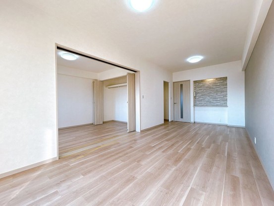 apartment 三重県四日市市西坂部町3800番地の1 1階