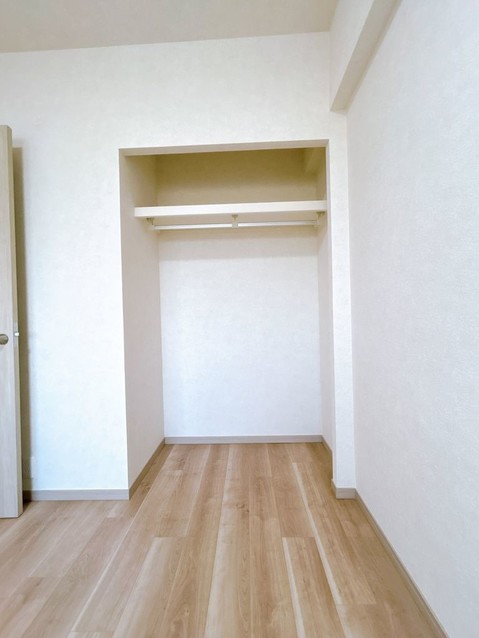 apartment 三重県四日市市西坂部町3800番地の1 1階