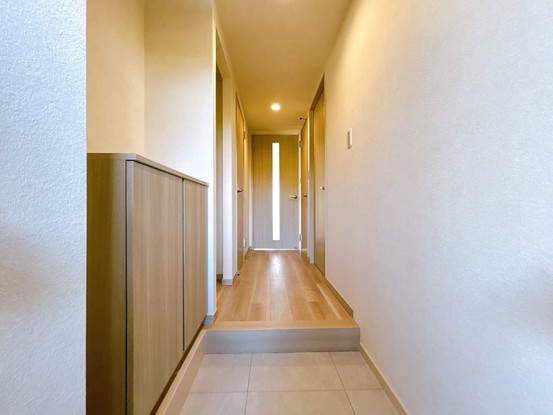 apartment 三重県四日市市西坂部町3800番地の1 1階