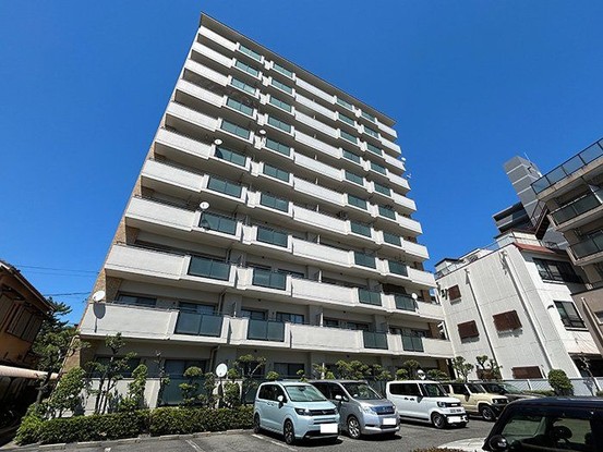 apartment 三重県四日市市西坂部町3800番地の1 1階