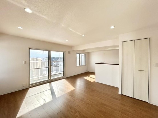 apartment 北海道札幌市白石区北郷一条１丁目5番13号