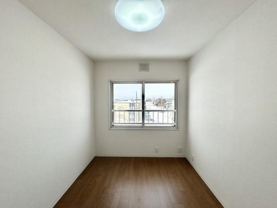 apartment 北海道札幌市白石区北郷一条１丁目5番13号