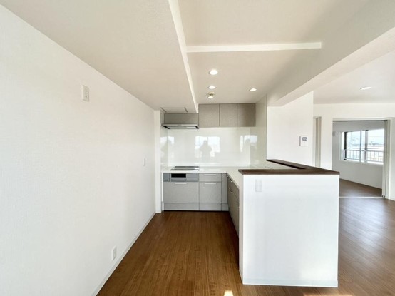 apartment 北海道札幌市白石区北郷一条１丁目5番13号