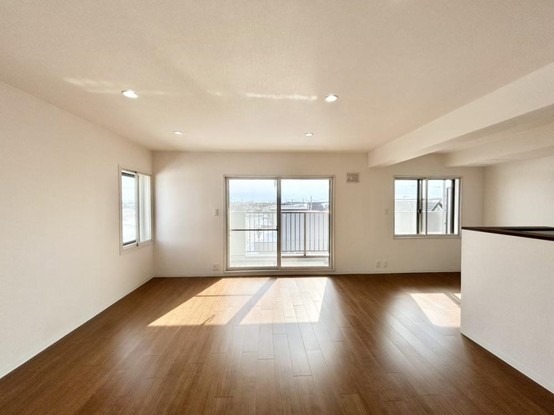 apartment 北海道札幌市白石区北郷一条１丁目5番13号