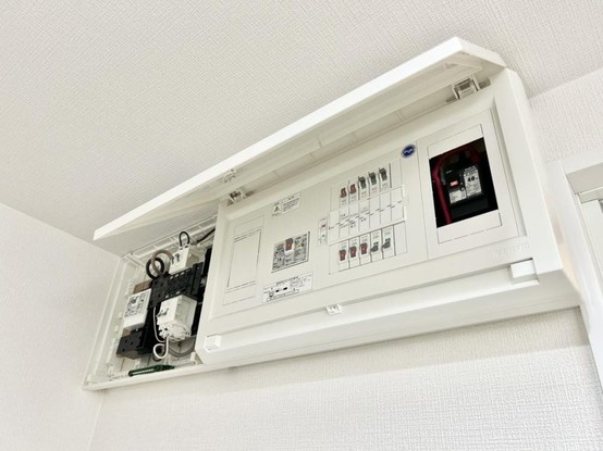 apartment 北海道札幌市白石区北郷一条１丁目5番13号