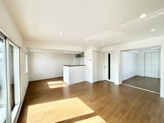 apartment 北海道札幌市白石区北郷一条１丁目5番13号