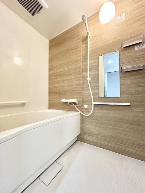 apartment 北海道札幌市白石区北郷一条１丁目5番13号