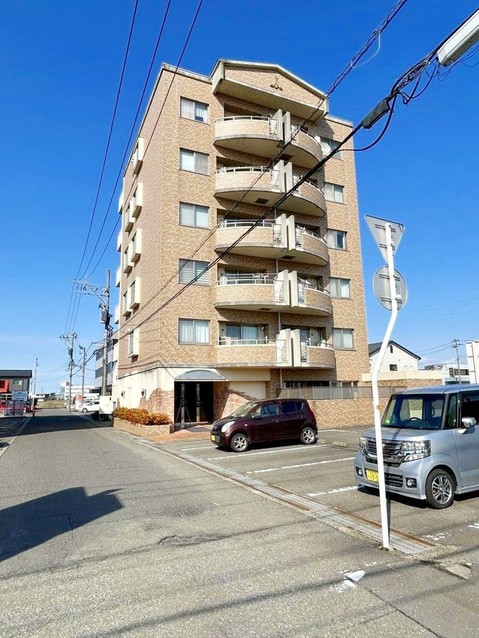 apartment 福井県敦賀市平和町37-6 山田ビル 1階A号室