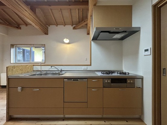 townhouse 兵庫県宝塚市泉町24-13 ジャルダン宝塚六番館 201号室