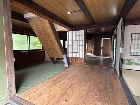 detached 広島県広島市安佐南区東野１丁目18-21