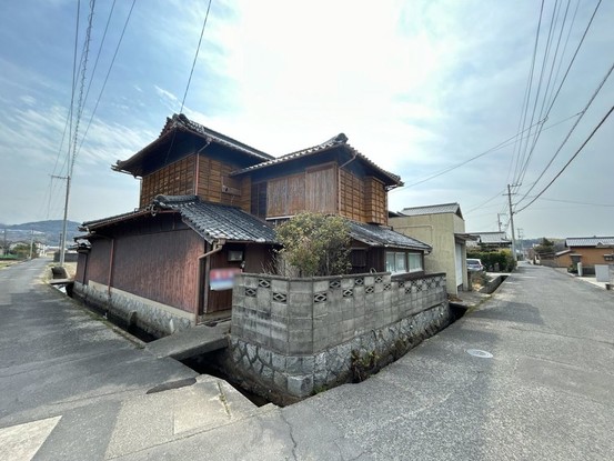 detached 香川県さぬき市造田是弘
地図を見る
