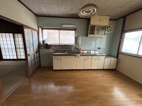 detached 大分県中津市中殿町３丁目1番地1 グリーンパレス中津壱番館 1階 102号