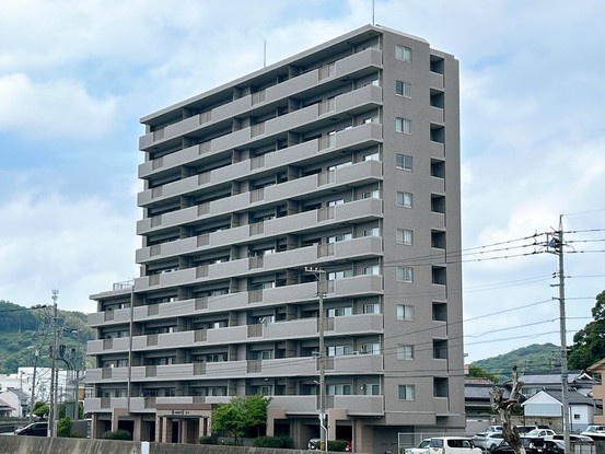 apartment 島根県益田市高津町8丁目6番25号 Tazetta（タゼッタ） 1階