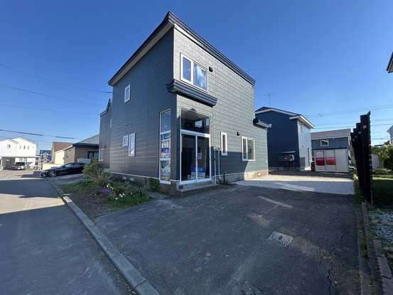 detached 北海道苫小牧市緑町１丁目22番2号 緑町事務所・店舗（向かって左側）