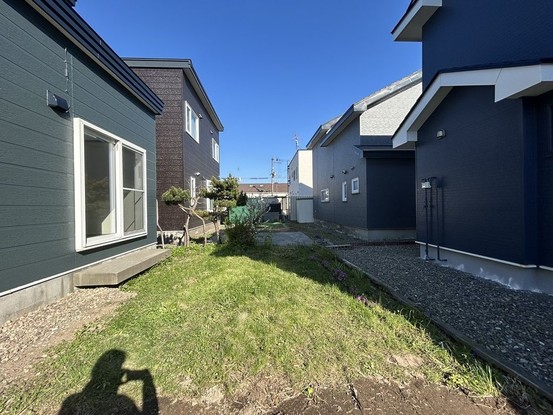 detached 北海道苫小牧市緑町１丁目22番2号 緑町事務所・店舗（向かって左側）
