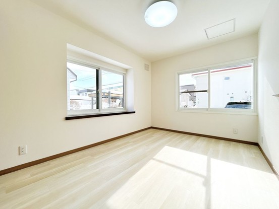 detached 北海道苫小牧市緑町１丁目22番2号 緑町事務所・店舗（向かって左側）