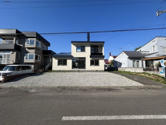 detached 北海道苫小牧市緑町１丁目22番2号 緑町事務所・店舗（向かって左側）