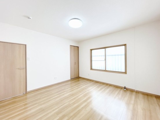 detached 北海道苫小牧市緑町１丁目22番2号 緑町事務所・店舗（向かって左側）
