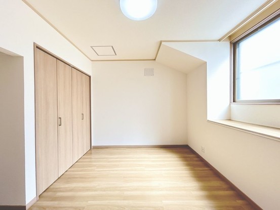 detached 北海道苫小牧市緑町１丁目22番2号 緑町事務所・店舗（向かって左側）