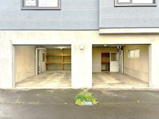 detached 北海道苫小牧市緑町１丁目22番2号 緑町事務所・店舗（向かって左側）