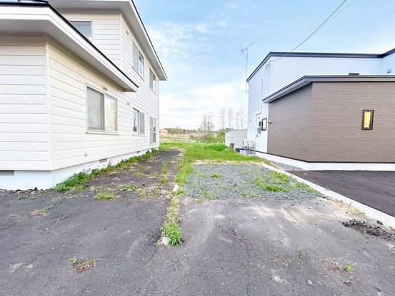 detached 北海道苫小牧市緑町１丁目22番2号 緑町事務所・店舗（向かって左側）