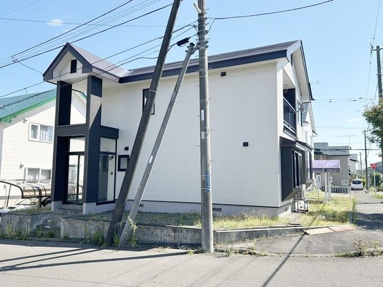 detached 北海道苫小牧市緑町１丁目22番2号 緑町事務所・店舗（向かって左側）