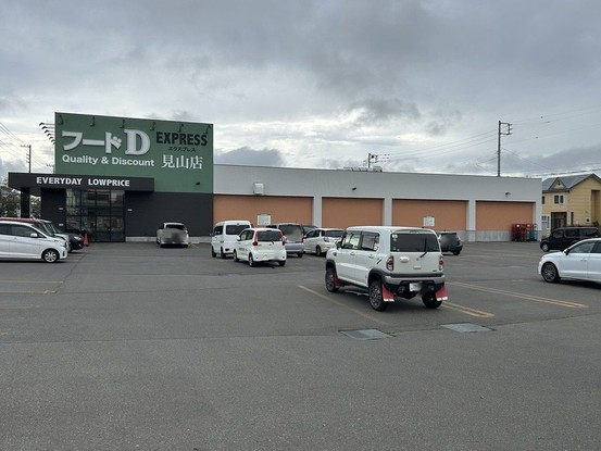 detached 北海道苫小牧市緑町１丁目22番2号 緑町事務所・店舗（向かって左側）
