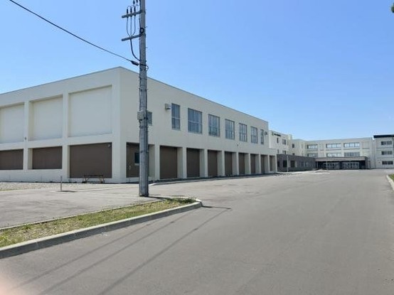 detached 北海道苫小牧市緑町１丁目22番2号 緑町事務所・店舗（向かって左側）
