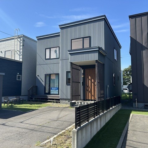 detached 北海道苫小牧市緑町１丁目22番2号 緑町事務所・店舗（向かって左側）