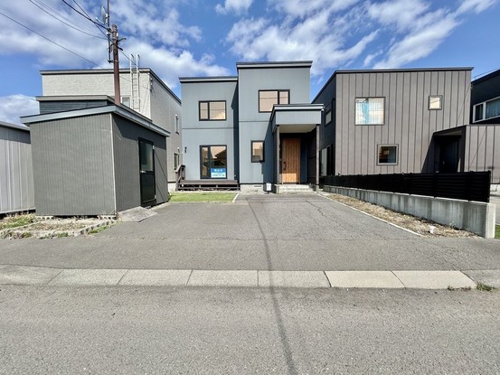 detached 北海道苫小牧市緑町１丁目22番2号 緑町事務所・店舗（向かって左側）