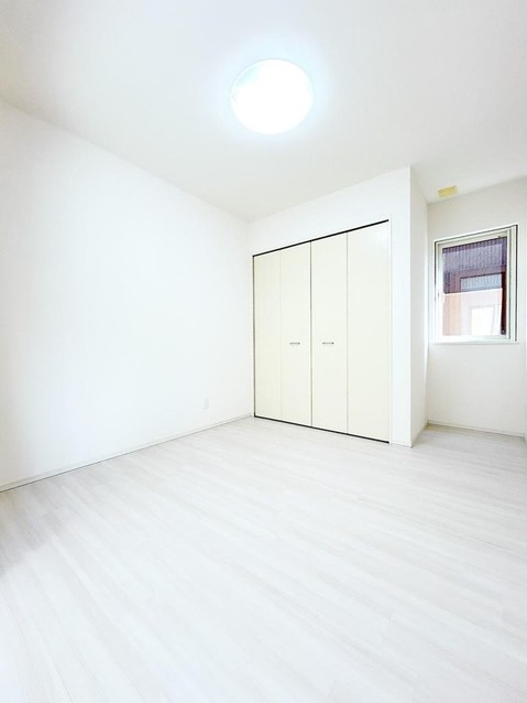 detached 北海道苫小牧市緑町１丁目22番2号 緑町事務所・店舗（向かって左側）