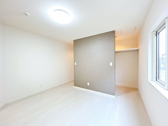 detached 北海道苫小牧市緑町１丁目22番2号 緑町事務所・店舗（向かって左側）