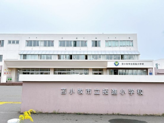 detached 北海道苫小牧市緑町１丁目22番2号 緑町事務所・店舗（向かって左側）