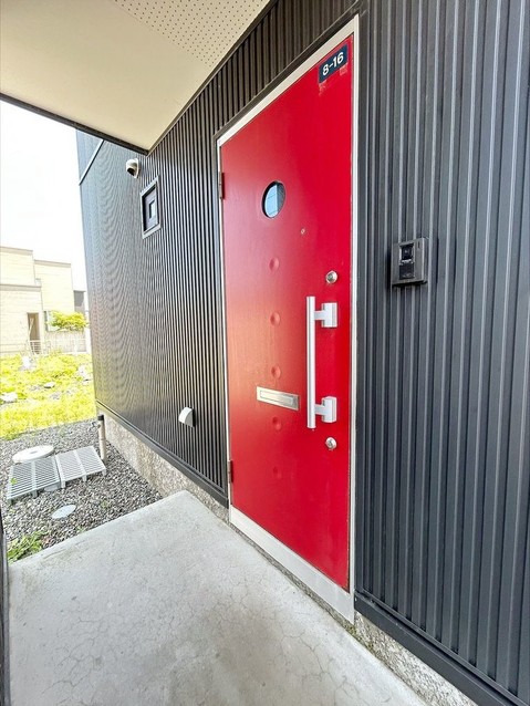 detached 北海道苫小牧市緑町１丁目22番2号 緑町事務所・店舗（向かって左側）