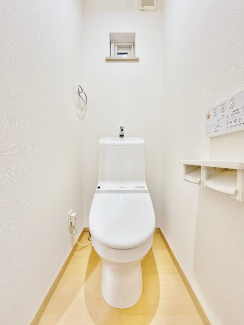 detached 北海道苫小牧市緑町１丁目22番2号 緑町事務所・店舗（向かって左側）