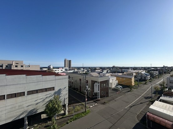 apartment 北海道苫小牧市緑町１丁目22番2号 緑町事務所・店舗（向かって左側）