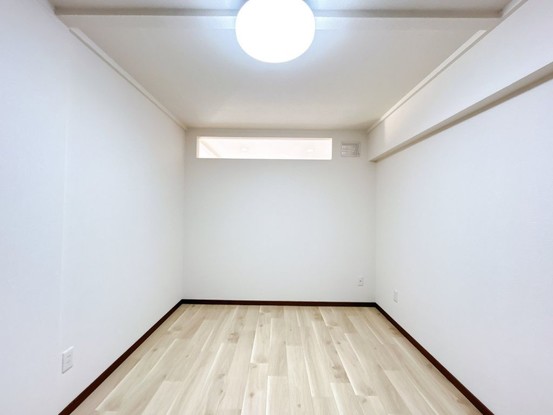 apartment 北海道苫小牧市緑町１丁目22番2号 緑町事務所・店舗（向かって左側）