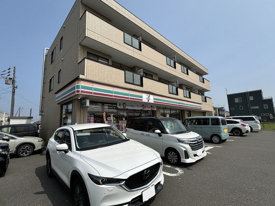 detached 北海道苫小牧市緑町１丁目22番2号 緑町事務所・店舗（向かって左側）