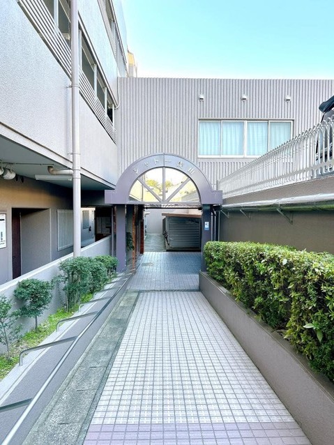 apartment 愛知県名古屋市名東区本郷３丁目5番地 グロウバルビル2階 2C号室