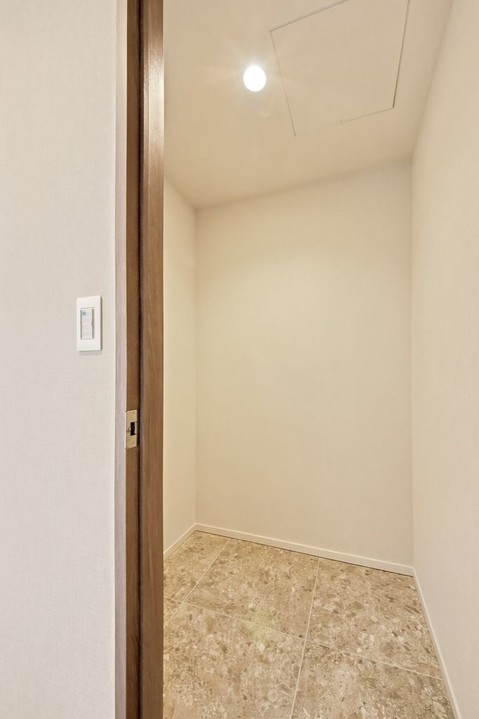 apartment 東京都千代田区神田神保町２丁目1番地