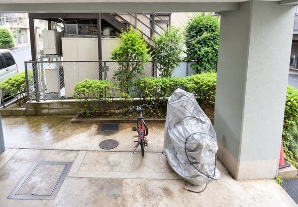 apartment 東京都文京区本郷１丁目33-11 村田ビル4階