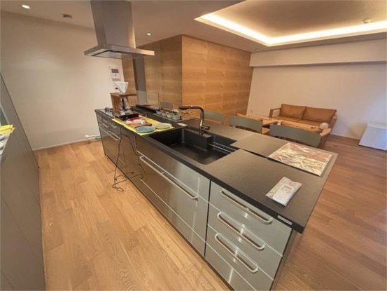 apartment 奈良県奈良市高天町３８番地３ 近鉄高天ビル１階