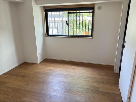 apartment 奈良県奈良市高天町３８番地３ 近鉄高天ビル１階