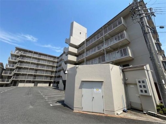 apartment 奈良県奈良市高天町３８番地３ 近鉄高天ビル１階