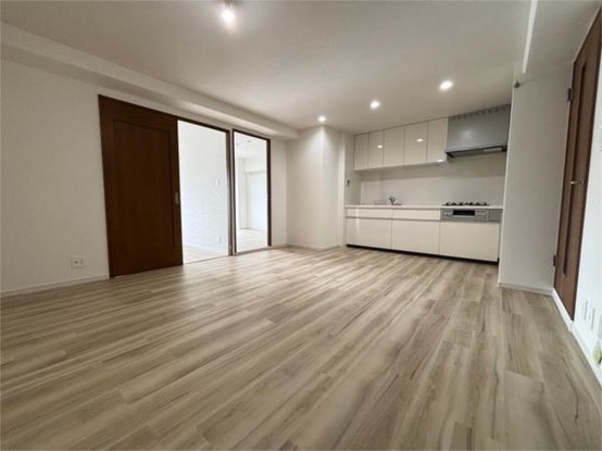 apartment 奈良県奈良市高天町３８番地３ 近鉄高天ビル１階
