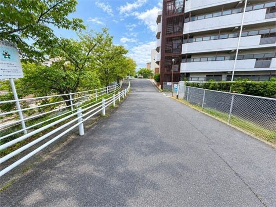 apartment 奈良県奈良市高天町３８番地３ 近鉄高天ビル１階