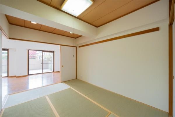 apartment 三重県四日市市諏訪栄町７番３４号 近鉄百貨店２階