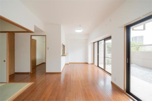 apartment 三重県四日市市諏訪栄町７番３４号 近鉄百貨店２階