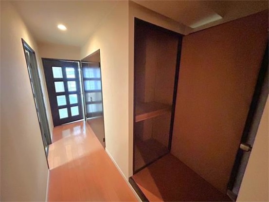 apartment 三重県四日市市諏訪栄町７番３４号 近鉄百貨店２階