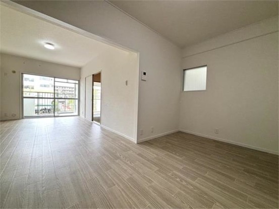 apartment 京都府宇治市広野町西裏１－１６ サンマルシェ大久保１Ｆ